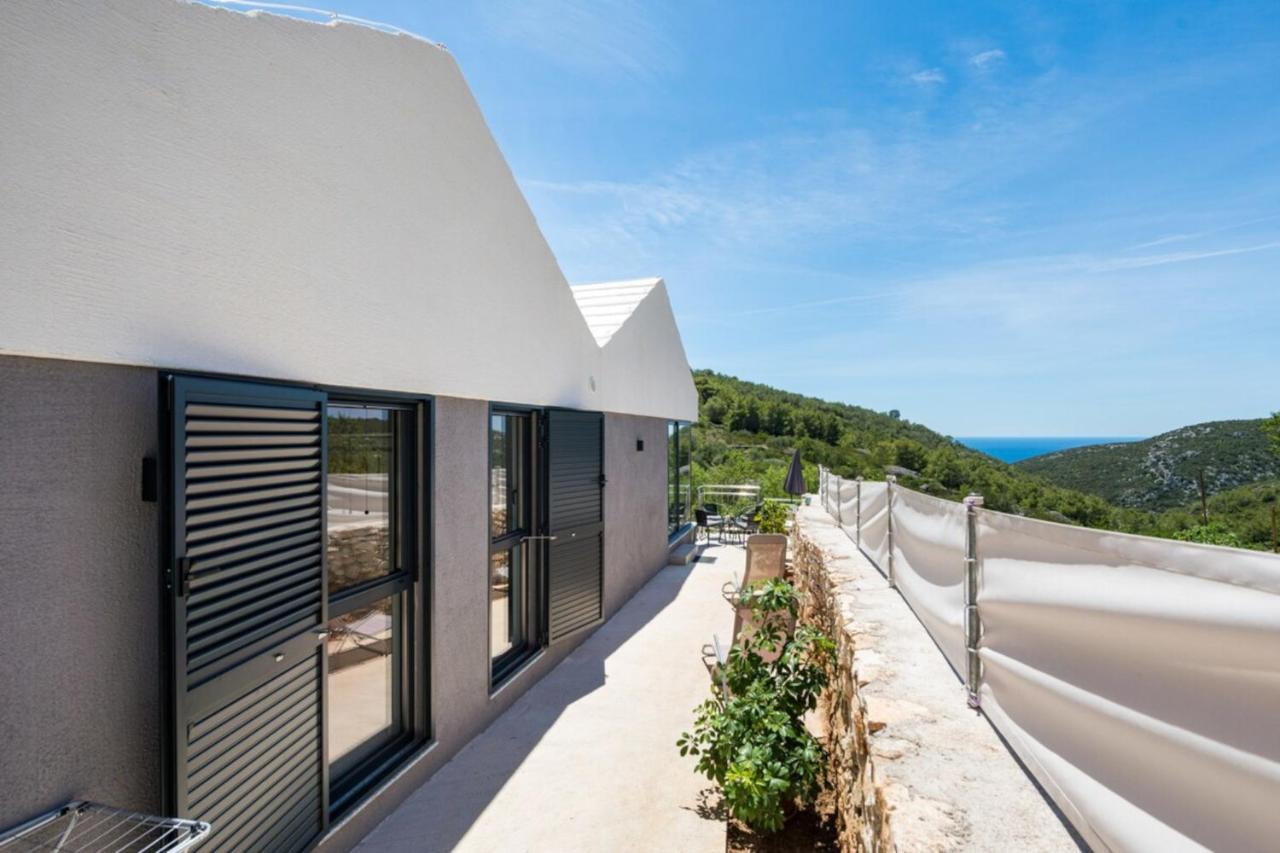 Rural House Pikola With Sea View On Vis Island Villa Komiza Ngoại thất bức ảnh