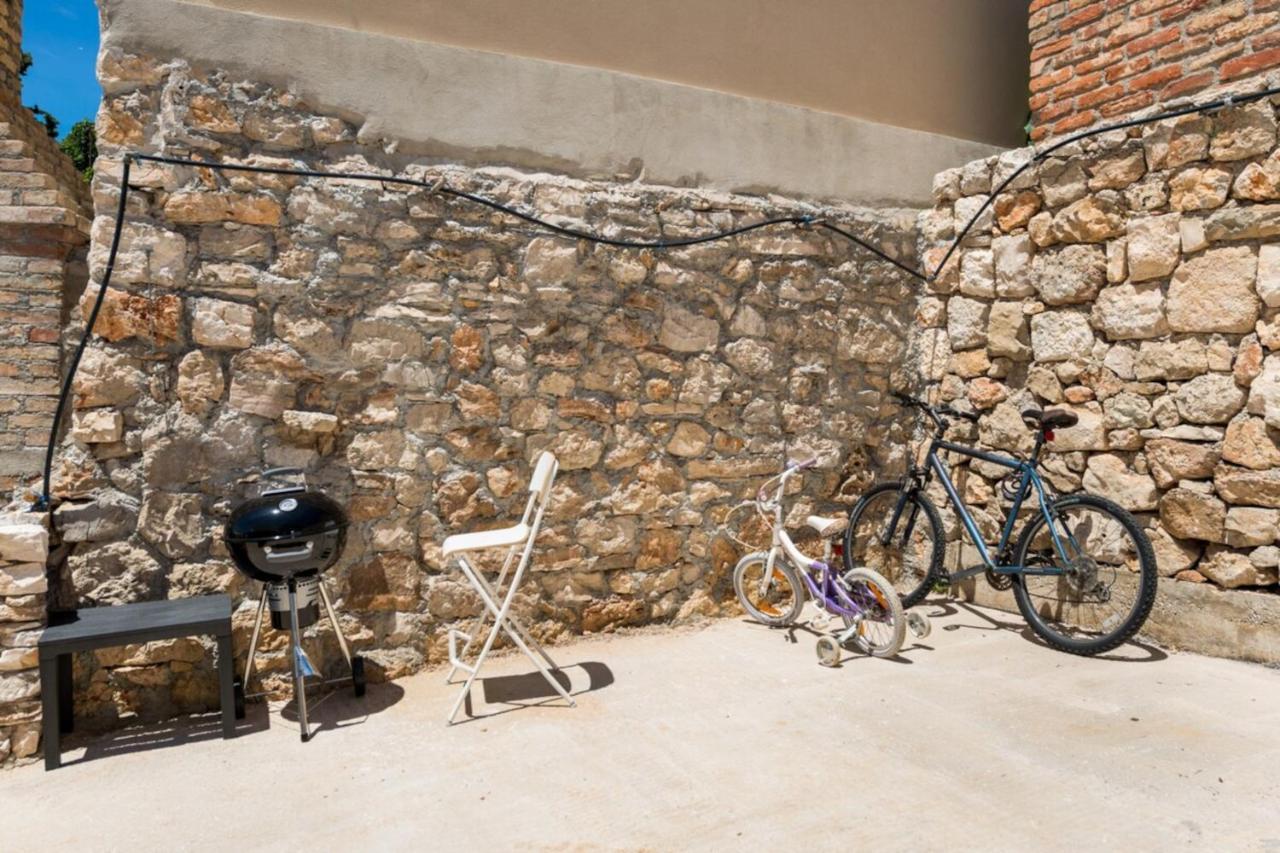 Rural House Pikola With Sea View On Vis Island Villa Komiza Ngoại thất bức ảnh